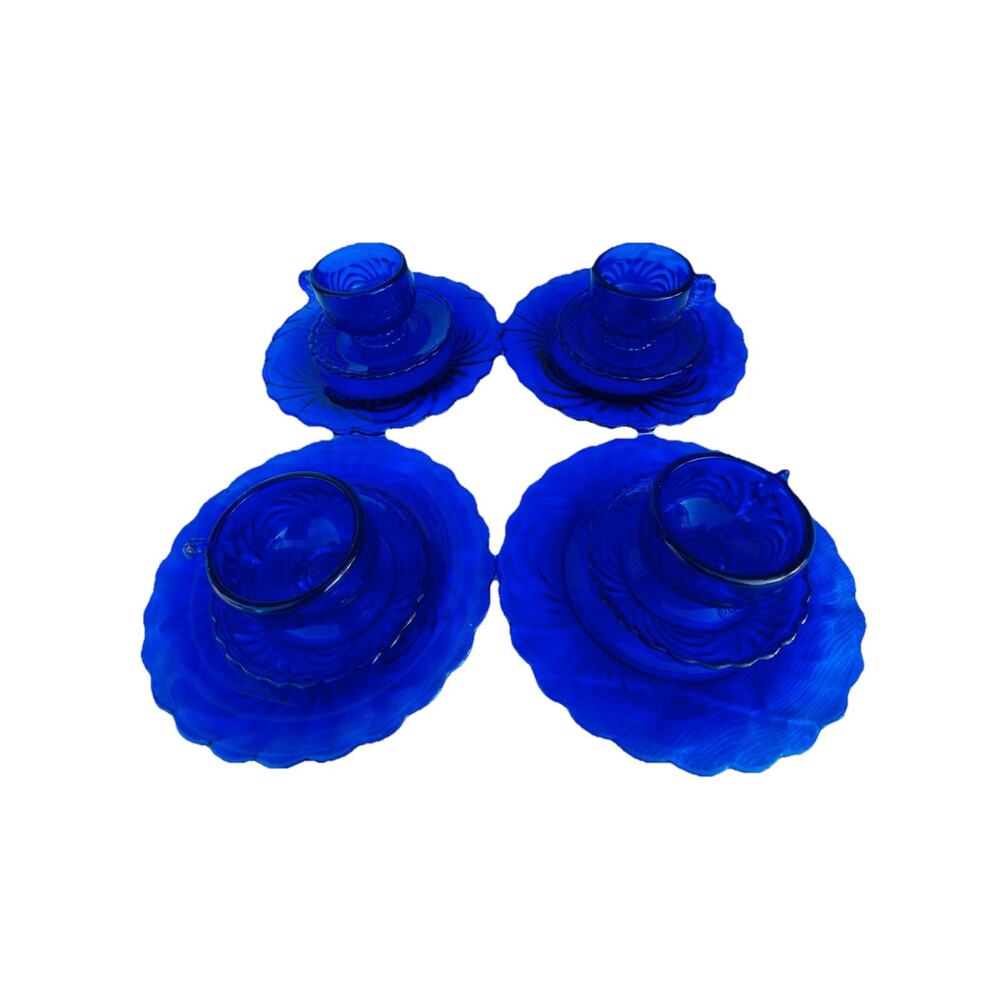 Vintage Doll Size Place Setting Cobalt Blue Glass 4 Plates 4 Teacups 4 Saucers - Picture 3 of 16